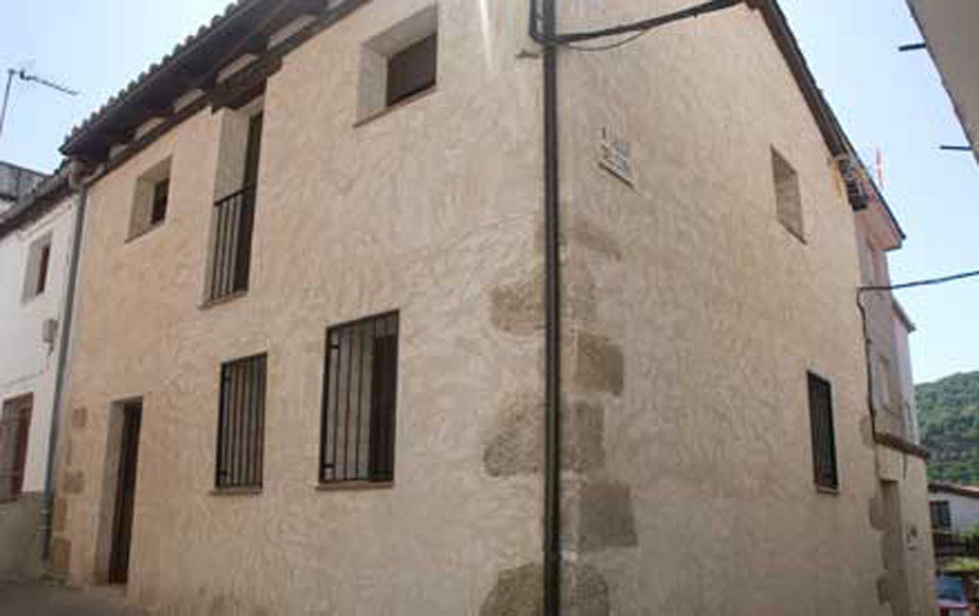 Apartamentos Valle Del Jerte El Huerto Del Cura 카베주엘라델발 외부 사진
